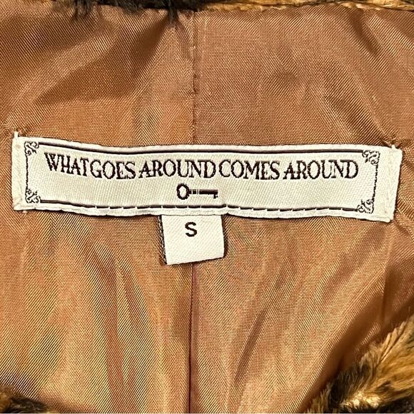 WHAT GOES AROUND COMES AROUND faux fur shrug 🔥 small - Picture 7 of 9